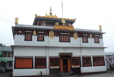 Excursiones a Darjeeling Tea Estate y Gangtok Monasteries Excursiones a Darjeeling Tea Estate y Gangtok Monasteries