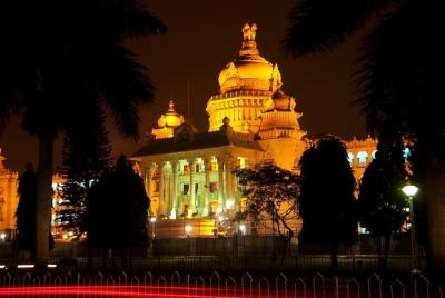 Tour nocturno a pie de Bangalore
