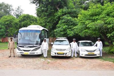 Traslado privado desde el hotel Bodhgaya al aeropuerto de Gaya
