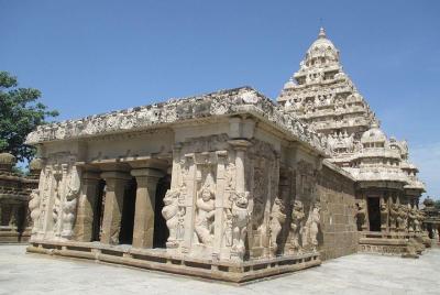 Templos y saris de seda: un tour de un día por Kanchipuram