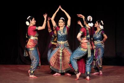 Experiencia de danza clásica de Bharatnatyam en Chennai con almuerzo