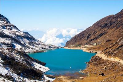 Excursión de un día desde Gangtok hasta el lago Tsomgo Excursión de un día desde Gangtok hasta el lago Tsomgo