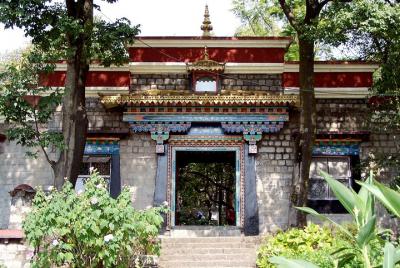 Excursión de un día a Dharamshala, hogar del Dalai Lama con almuerzo Excursión de un día a Dharamshala, hogar del Dalai Lama con almuerzo