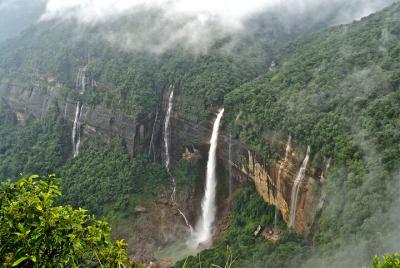 Tour privado de 5 días en Meghalaya con comidas y alojamiento Tour privado de 5 días en Meghalaya con comidas y alojamiento