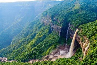 Tour privado premium de 6 días - Hipnotizante Meghalaya Tour privado premium de 6 días - Hipnotizante Meghalaya