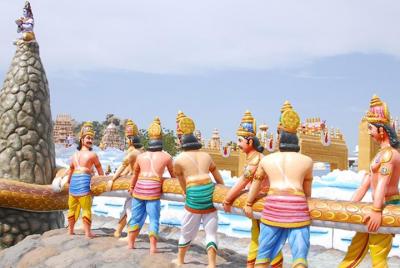Arte mitológico y escultura en Surendrapuri, excursión de un día desde Hyderabad Arte mitológico y escultura en Surendrapuri, excursión de un día desde Hyderabad