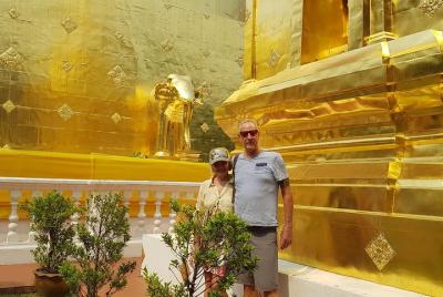 Templo de Doi Suthep y Trekking. Templo de Doi Suthep y Trekking.