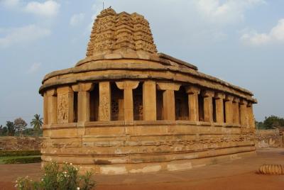 Tour por Hyderabad, Bijapur, Badami y Hampi Tour por Hyderabad, Bijapur, Badami y Hampi