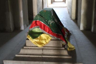 Hyderabad - Desvío Qutub Shahi. Viaje a conocer a los fundadores de la ciudad. Hyderabad - Desvío Qutub Shahi. Viaje a conocer a los fundadores de la ciudad.