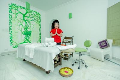 210Min Spa Day Package (90Min Massage, 30Min Scrub, 30Min Wrap, 60Min Facial) 210Min Spa Day Package (90Min Massage, 30Min Scrub, 30Min Wrap, 60Min Facial)