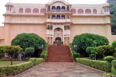 De Jaipur a Samode: un día de viaje en automóvil privado