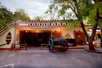 Experiencia en la aldea local de Chokhi Dhani en Jaipur Experiencia en la aldea local de Chokhi Dhani en Jaipur