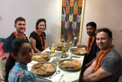 Lecciones de cocina tradicionales de Rajasthani con un local