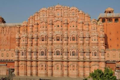 Paquete Jaipur- Estancia en hotel- Desayuno-Coche privado para City Tour Paquete Jaipur- Estancia en hotel- Desayuno-Coche privado para City Tour