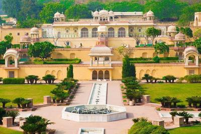 Jaipur sobre ruedas 4x4. Jaipur sobre ruedas 4x4.