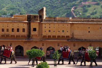 Excursión de día completo a Jaipur Excursión de día completo a Jaipur