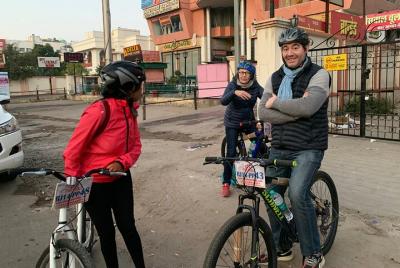 Tour guiado en bicicleta por la refrescante ciudad rosa
