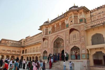 Tour privado de día completo por la ciudad de Jaipur, visita Fuerte Amber, Palacio de la ciudad con almuerzo