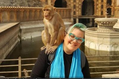 Servicio de taxi privado de la ciudad rosa y recorrido gastronómico en rickshaw (Tuktuk) con recogida. Servicio de taxi privado de la ciudad rosa y recorrido gastronómico en rickshaw (Tuktuk) con recogida.