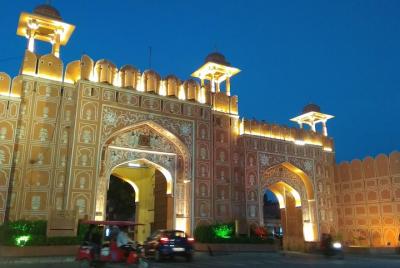 India en gira de lujo con 12 paquetes.