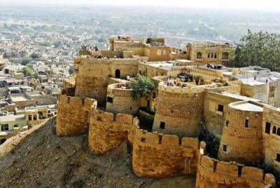 Jaisalmer: un recorrido privado por el fuerte y las dunas de arena de Sam