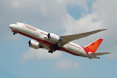 Traslado privado desde el hotel Jodhpur al aeropuerto de Jodhpur