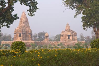 Patrimonio y Paseo Cultural de Khajuraho (2 horas de visita guiada a pie)