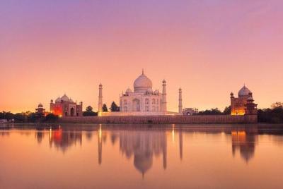 Excursión de 2 días al Taj Mahal y Agra desde Kochi con vuelos comerciales de regreso