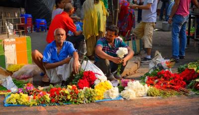 Excursión a pie por el bazar de la mañana en Calcuta