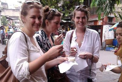 Excursión culinaria a Kolkata (recorrido gastronómico) Excursión culinaria a Kolkata (recorrido gastronómico)
