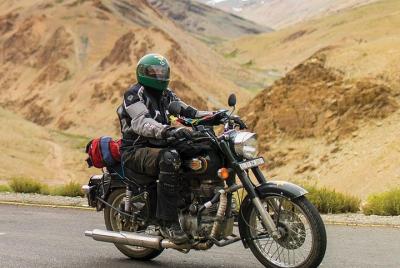 9 días de viaje clásico en moto Ladakh 9 días de viaje clásico en moto Ladakh