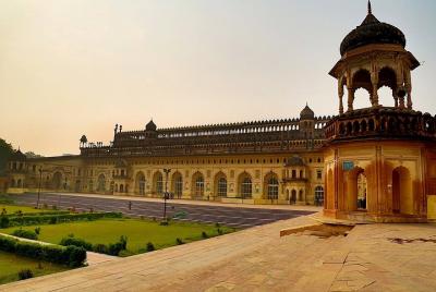 Lucknow Tour privado de 3 días con hotel y traslados Lucknow Tour privado de 3 días con hotel y traslados