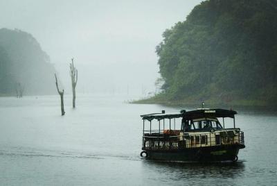 Viaje para visitar la reserva de tigres de Periyar en Thekkady desde Madurai