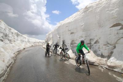 Expedición de ciclismo del Himalaya de varios días de Manali a Leh Expedición de ciclismo del Himalaya de varios días de Manali a Leh