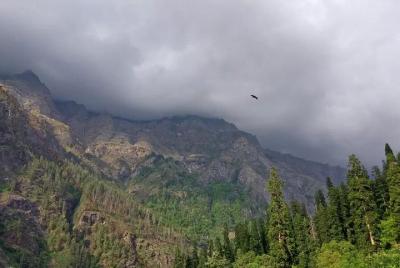 Kheerganga Trek con Camping - Comidas incluidas Kheerganga Trek con Camping - Comidas incluidas