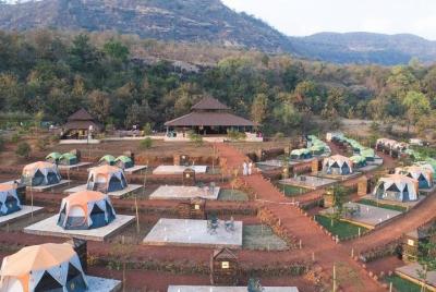 Camping en el lago Kalote, Lonavala