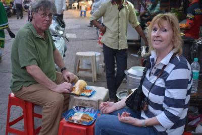 Tour privado de 4 horas a los alimentos locales más sabrosos de Mumbai