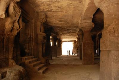 Excursión encantadora a las cuevas de Elephanta Mumbai (visita guiada de medio día)