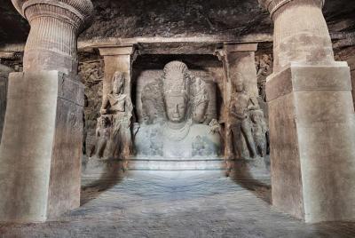 Excursión a las cuevas de Elephanta que incluye almuerzo y transporte