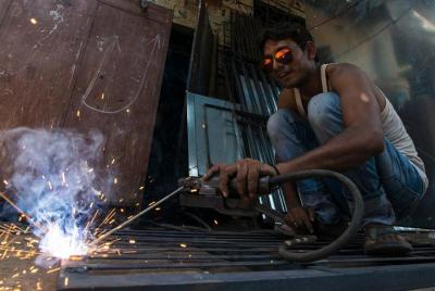 Dharavi- El tour de tugurios más grande de Asia con transporte y guía local de Dharavi