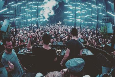 Excursión guiada de medio día por el pub Crawl de Kamala Mills