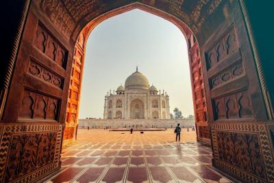 Viaje de un día a Taj Mahal y Agra desde Mumbai con vuelos comerciales de regreso