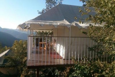 Viaje de campamento Nainital (carpas Quad Swiss) Viaje de campamento Nainital (carpas Quad Swiss)