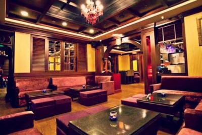 Gira de restaurantes finos en el crepúsculo pequeño de Delhi