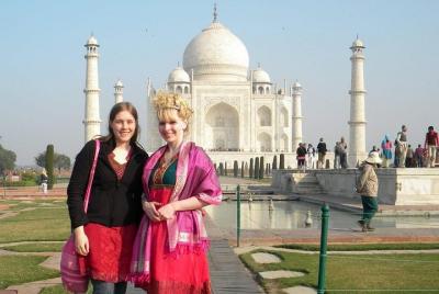 Excursión de un día al Taj Mahal y Agra desde Delhi con tren superrápido