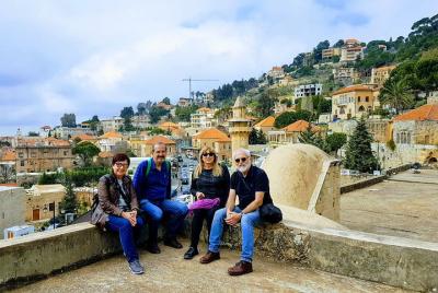 Excursión privada de medio día a Beiteddin y Deir El Qamar Excursión privada de medio día a Beiteddin y Deir El Qamar