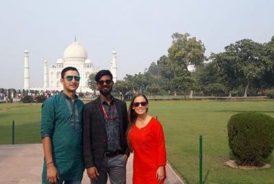 # 1 Amanecer y atardecer privado Taj Mahal Tour desde Delhi
