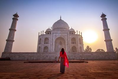 Excursión de 2 días al Taj Mahal y la ciudad de Agra desde Delhi en tren