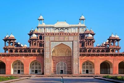 Noche en el Taj Mahal Tour con Delhi