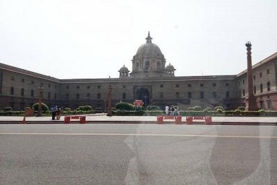 Visita turística por la ciudad de Delhi en un automóvil privado con conductor seguro y confiable